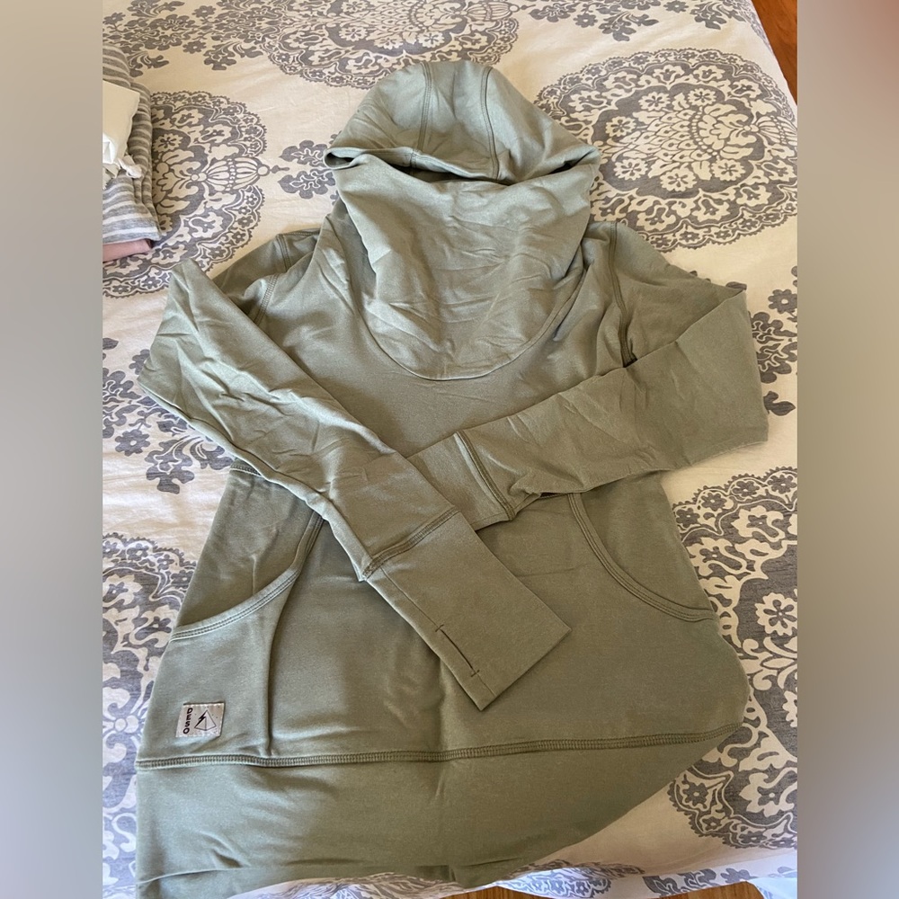 Deso Supply Co pull-over hoodie